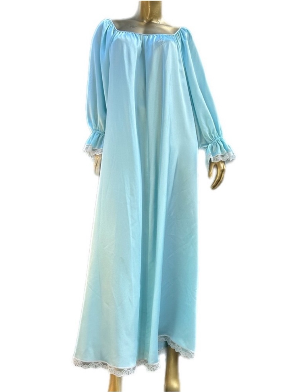 Vintage LUCIE ANN floral embroidered Light Blue Long Sleeve polyester Nightgown